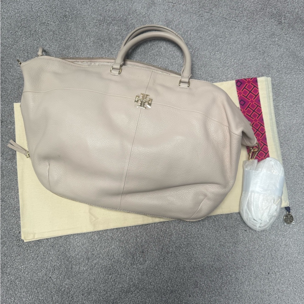 Tory Burch Cream Leather Tote - Picture 7 of 7